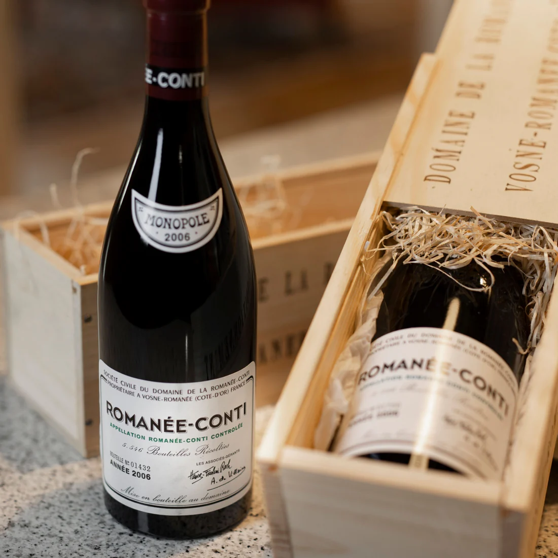Dans un monde du vin en crise, les ventes aux enchères battent des records