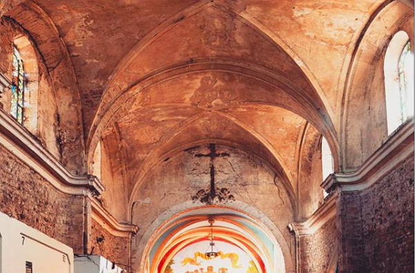 A Juliénas, l&rsquo;église est une cave
